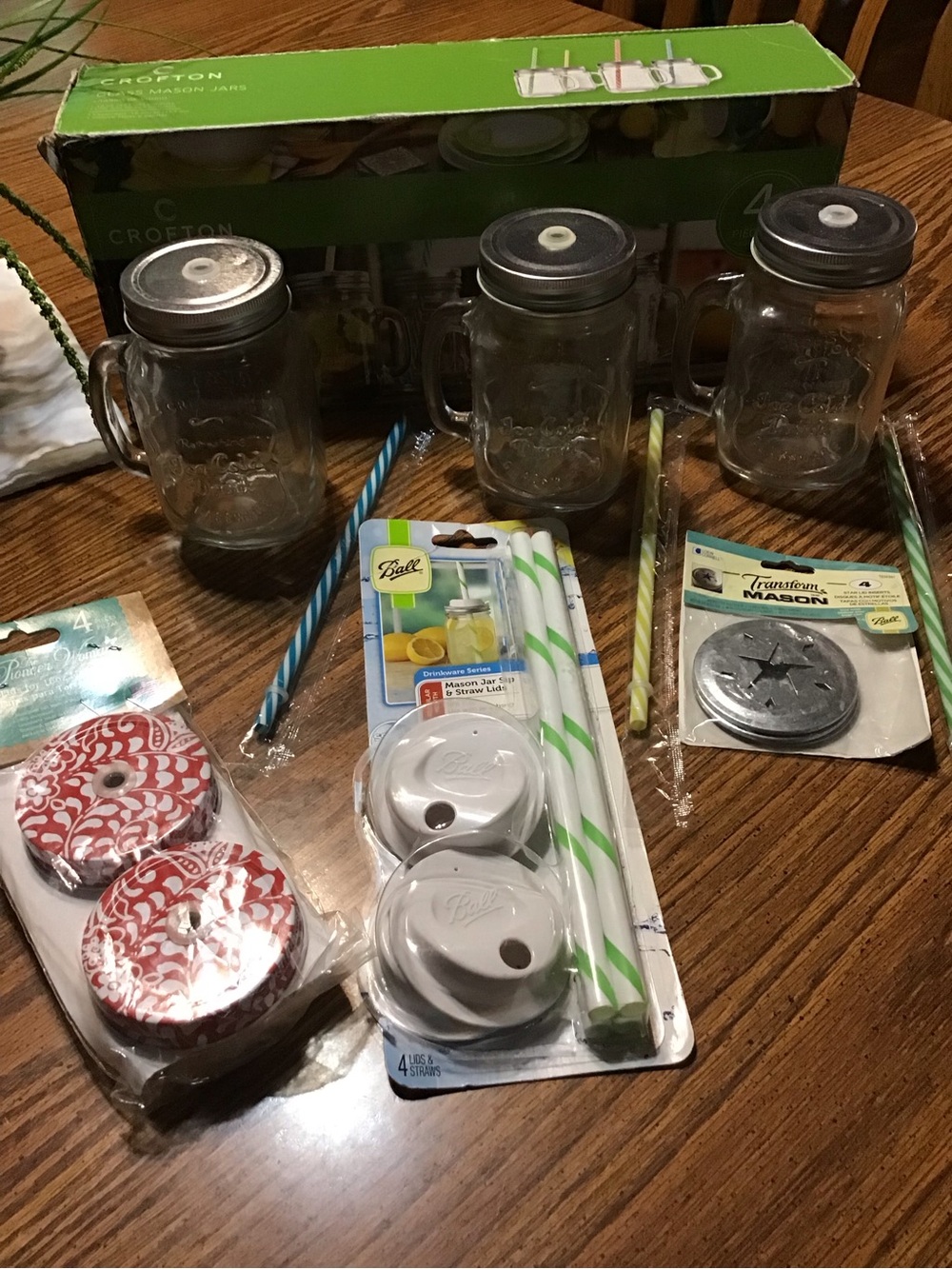Mason Clear Glass Mug Jars with White Lids and Multi-Colored Straws